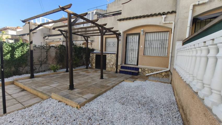 Casa Adosada - Venta - Torrevieja - Los Altos