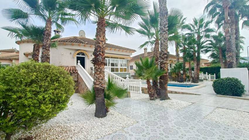 Chalet - Venta - Orihuela - Benferri