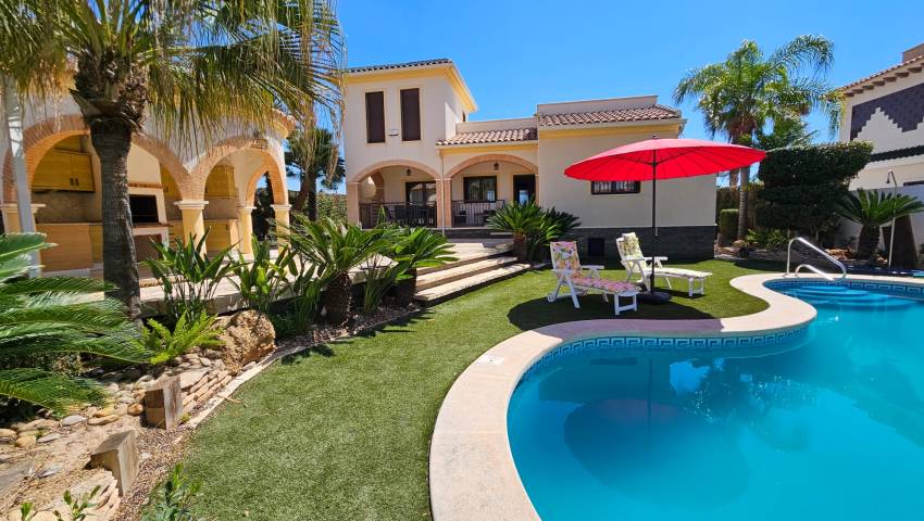 Villa - Återförsäljning - Ciudad Quesada - Ciudad Quesada