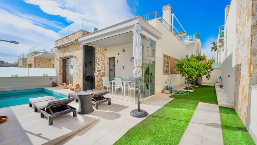 Villa Detached - Revente - Ciudad Quesada - Pueblo Bravo