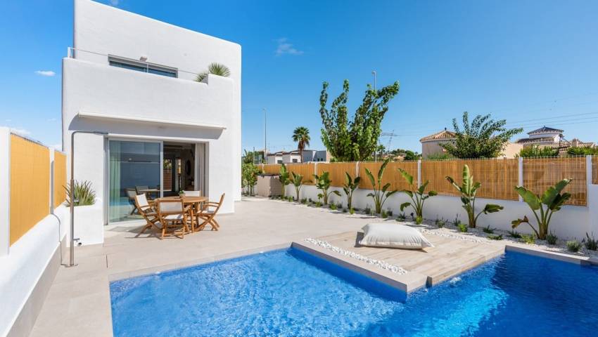 Villa  - New Build - San Fulgencio - Pueblo