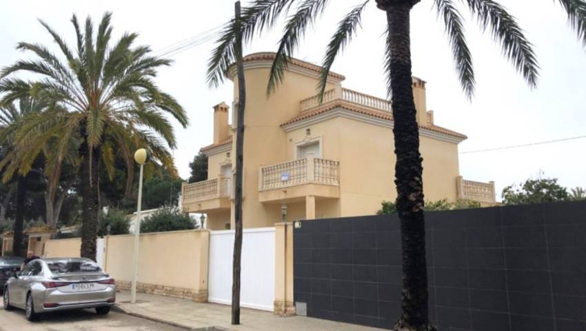 Villa - Wederverkoop - Cabo Roig - Cabo Roig