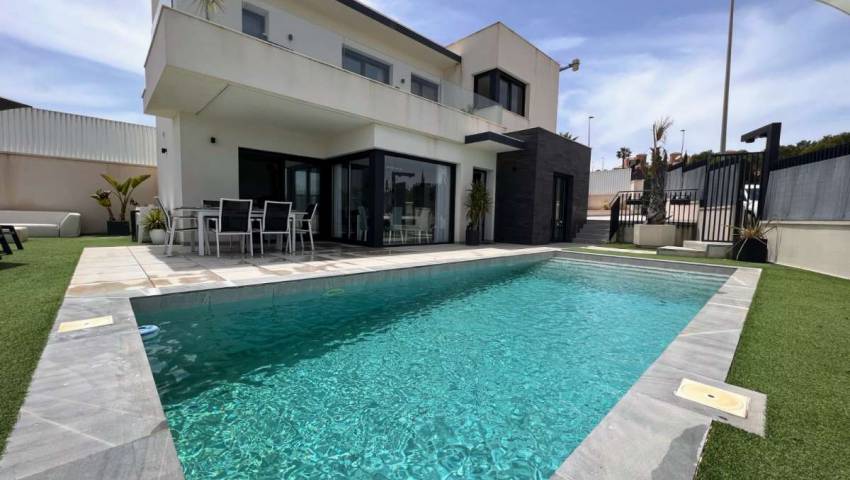 Villa - Wederverkoop - San Miguel De Las Salinas - Alicante