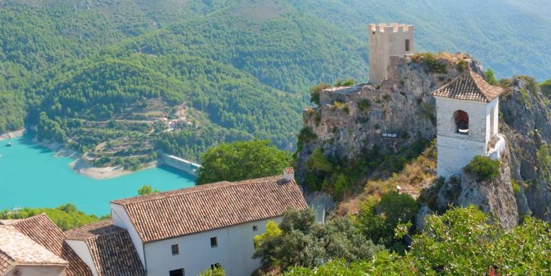 Get inspired at Guadalest, a picturesque mountain village