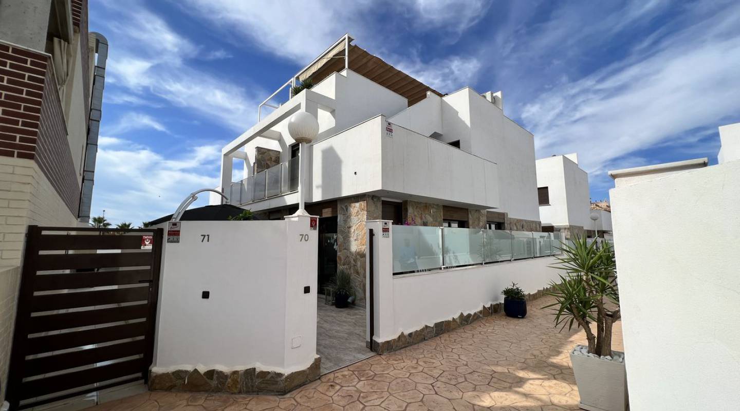 videresalg - Semi-fritliggende hus - Cabo Roig
