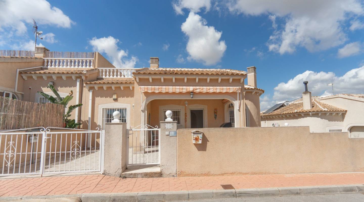 Venta - Semi Detached - Ciudad Quesada - La Fiesta