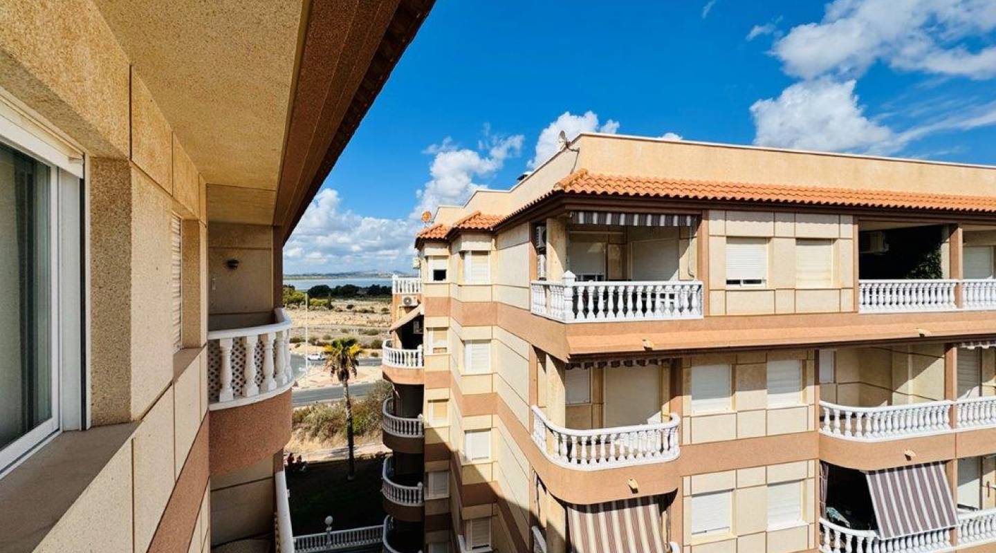 Resale - Apartment - La Mata