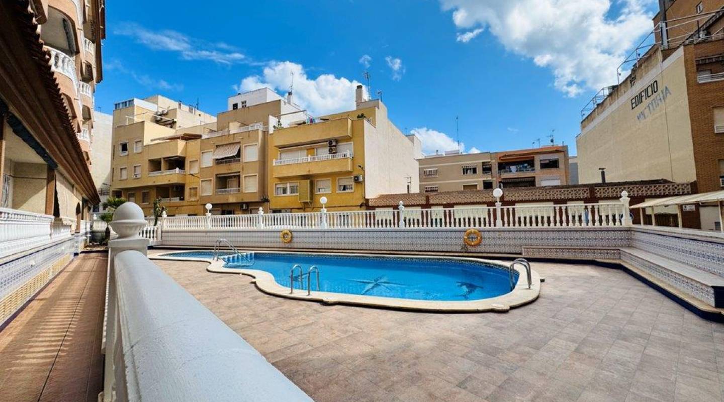 Resale - Apartment - La Mata