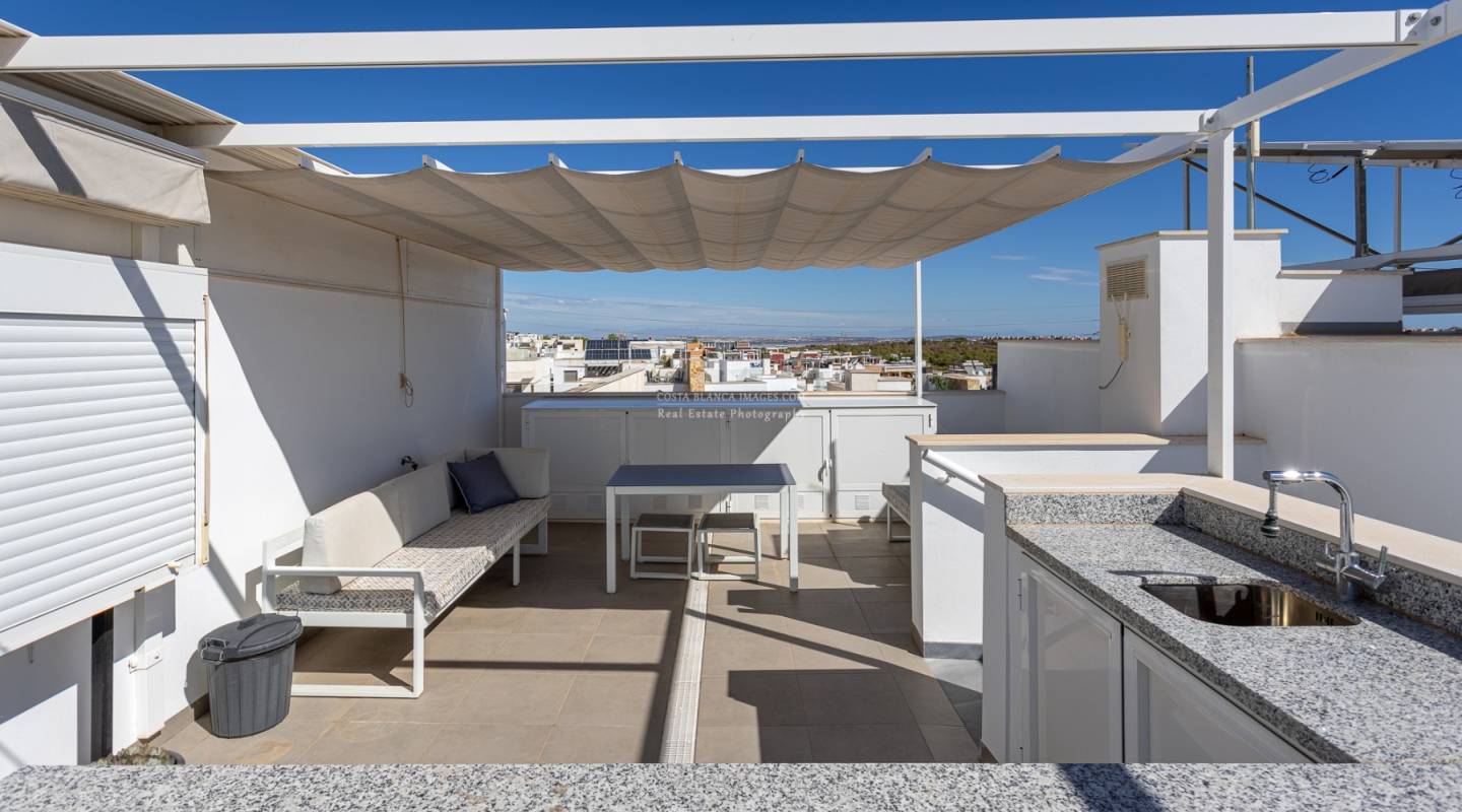 Återförsäljning - Town house - Orihuela Costa - Villamartin