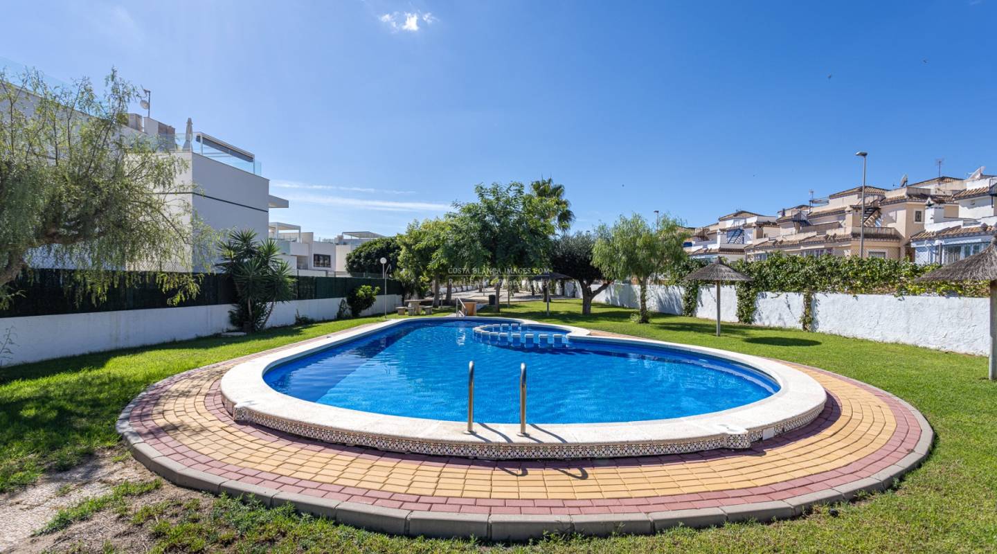 Wiederverkauf - Town house - Orihuela Costa - Villamartin