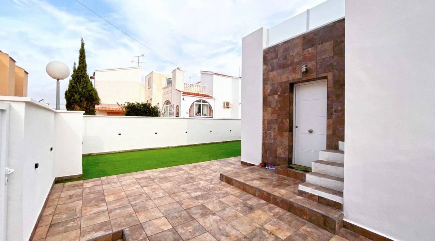 videresalg - Detached Villa - Playa Flamenca