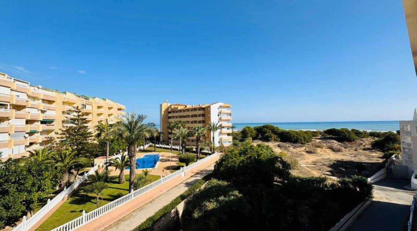 Resale - Apartment - La Mata