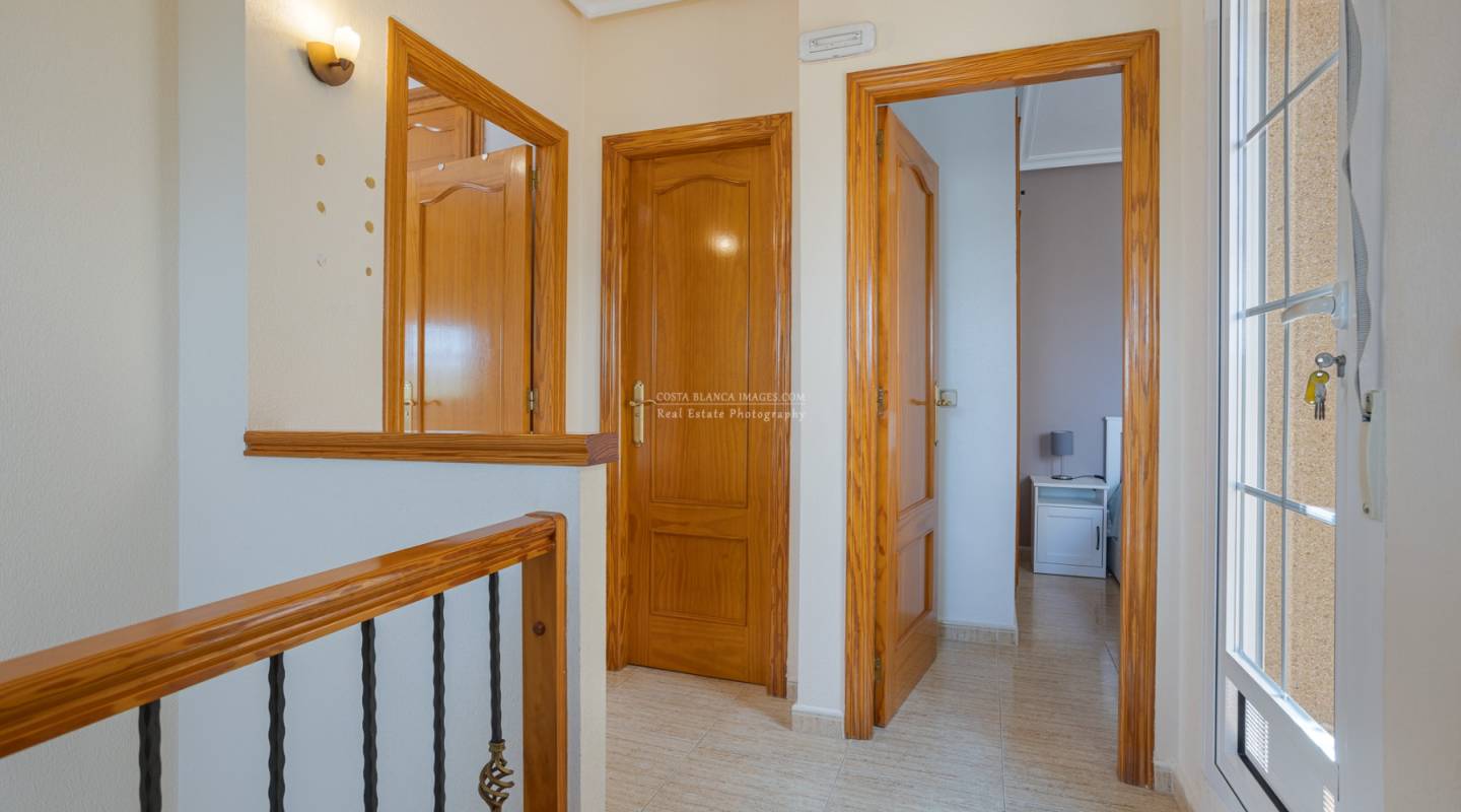 Återförsäljning - Semi - Detached Villa - Guardamar del Segura - Urb el raso