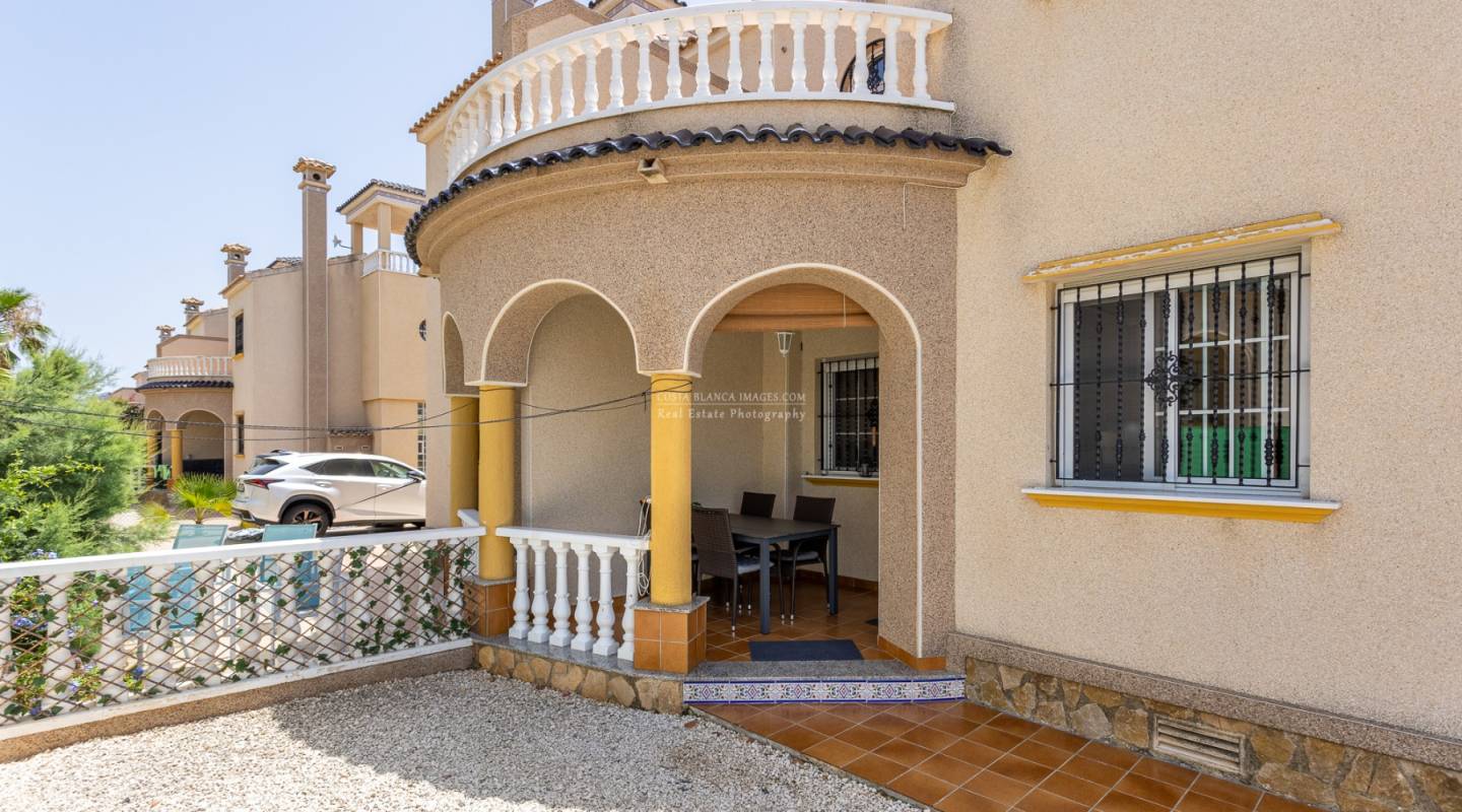 Återförsäljning - Semi - Detached Villa - Guardamar del Segura - Urb el raso