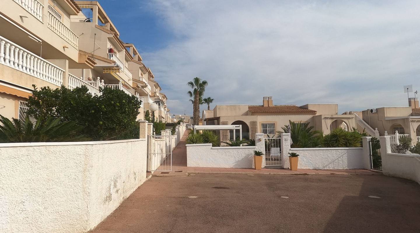 Revente - Semi-Detached Villa - Ciudad Quesada