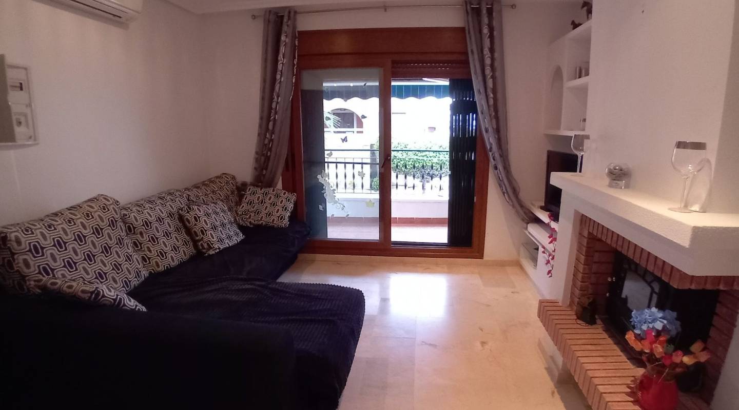 Resale - Apartment - Villamartin