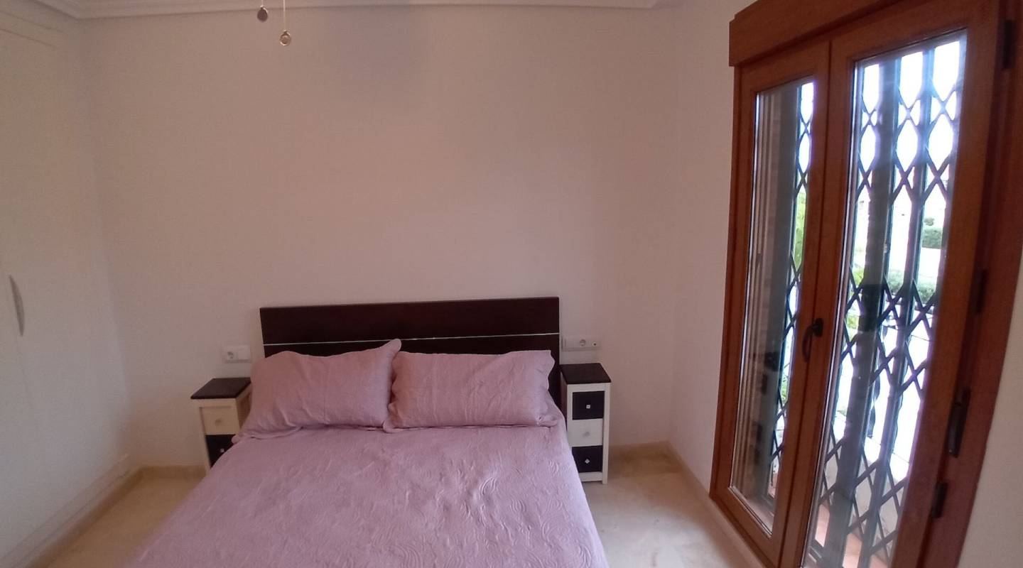 Resale - Apartment - Villamartin