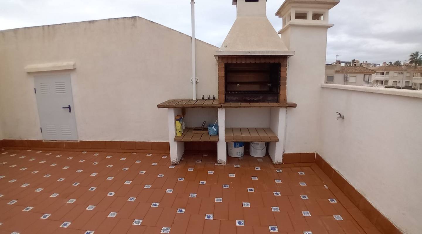 Resale - Apartment - Villamartin