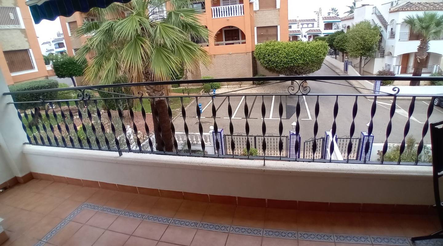 Resale - Apartment - Villamartin