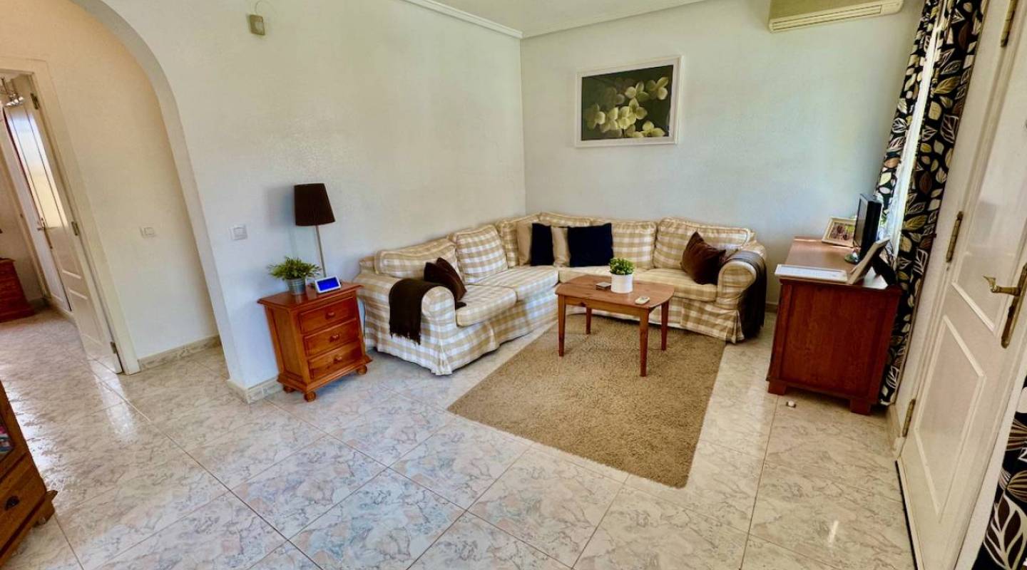 Resale - Villa  - Ciudad Quesada - La Marquesa Golf