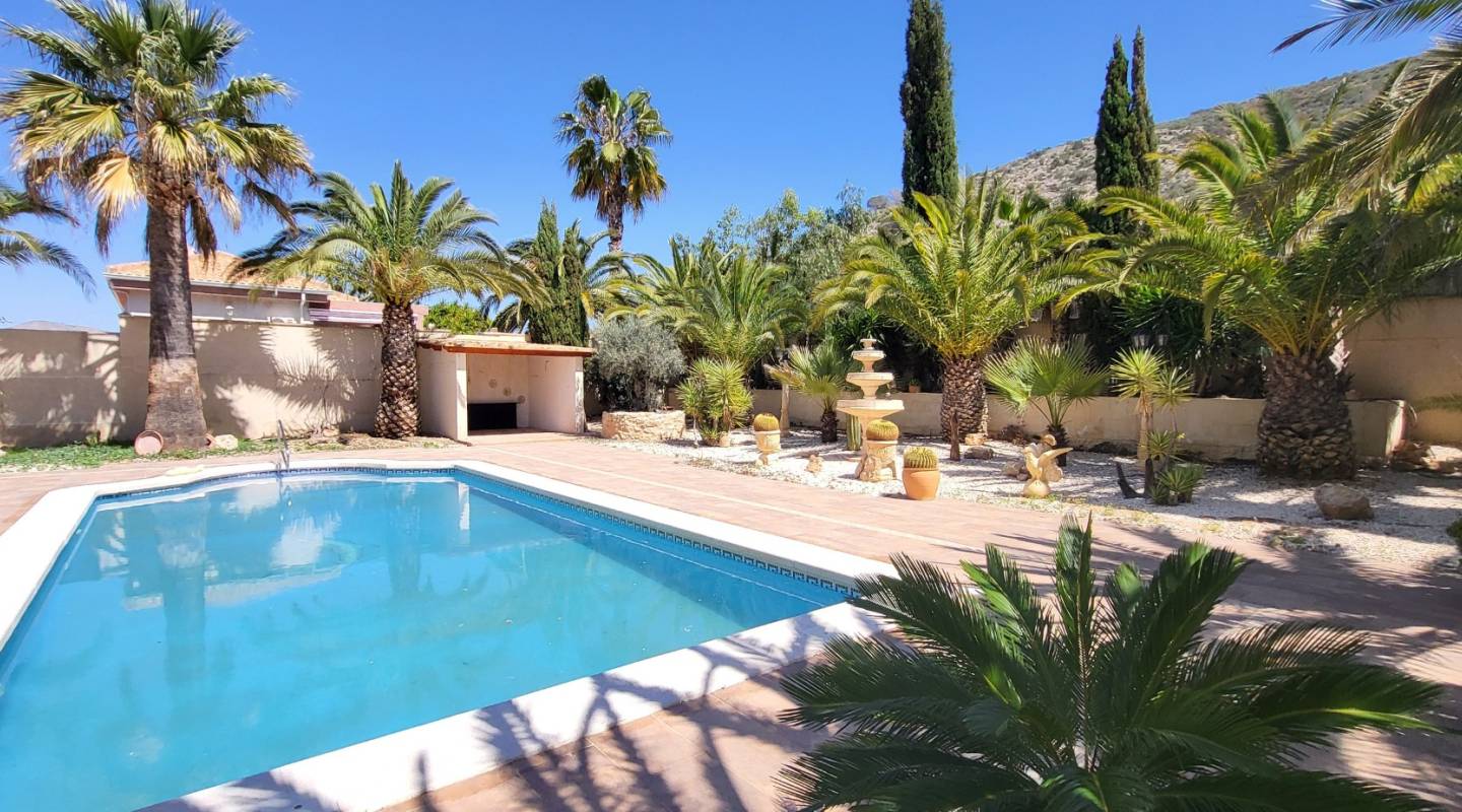 Resale - Detached Villa - Hondón de las Nieves - Centro