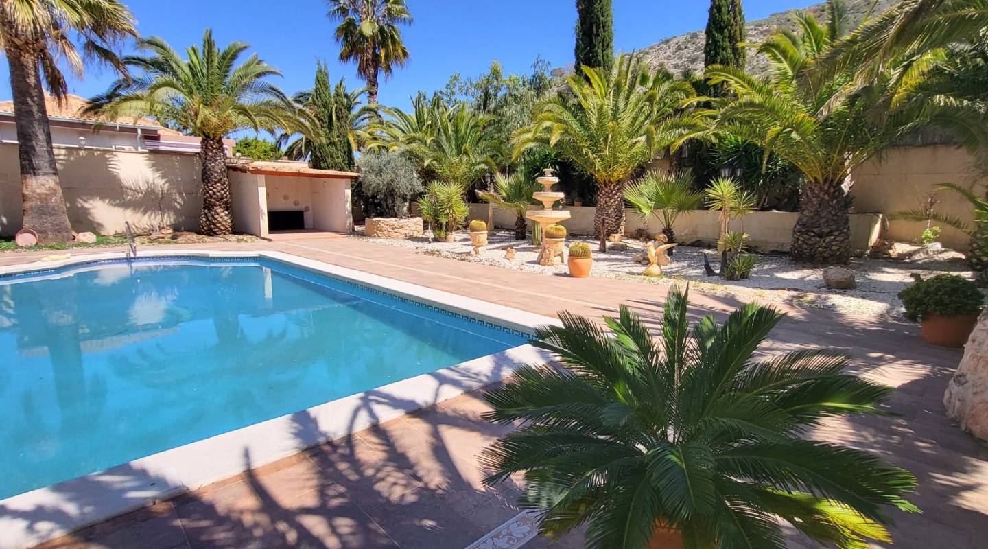 Resale - Detached Villa - Hondón de las Nieves - Centro