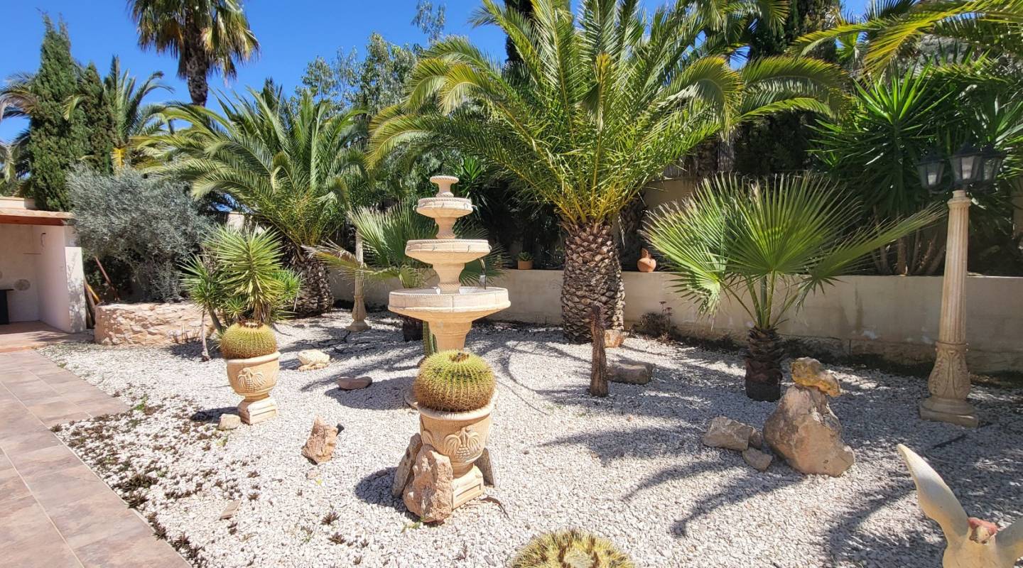 Resale - Detached Villa - Hondón de las Nieves - Centro