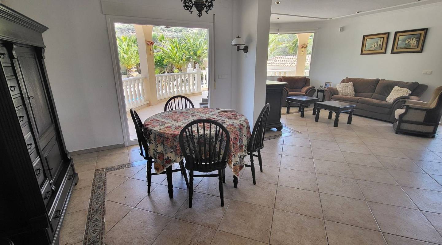 Resale - Detached Villa - Hondón de las Nieves - Centro