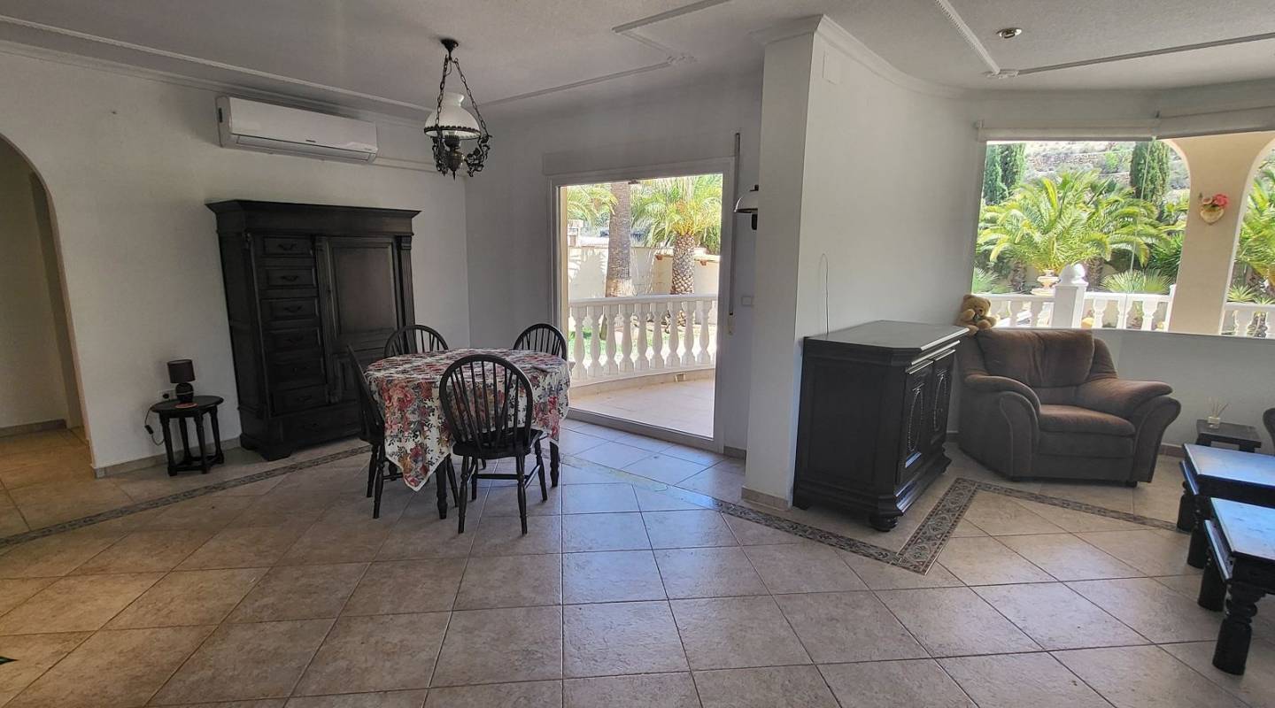 Resale - Detached Villa - Hondón de las Nieves - Centro