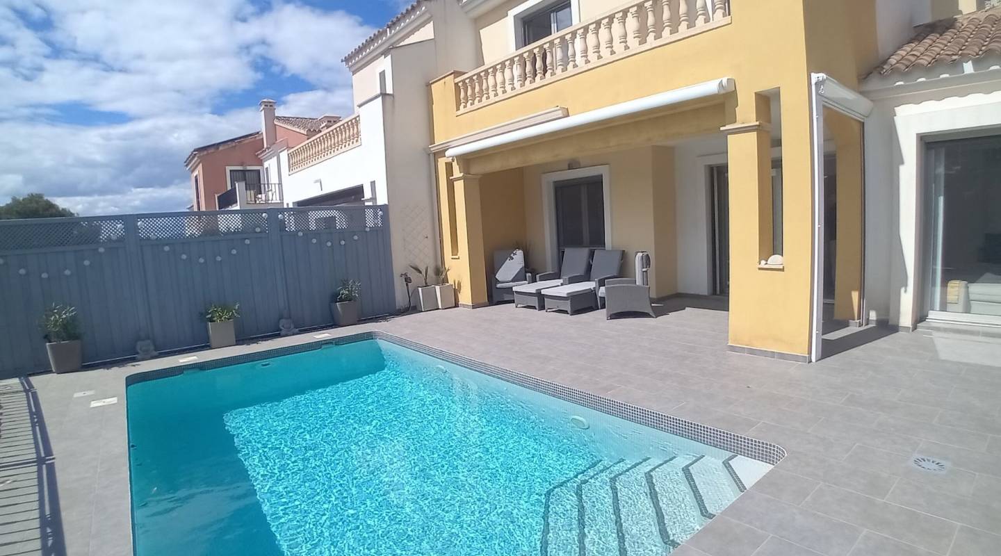 Resale - Villa  - Algorfa - La Finca Golf