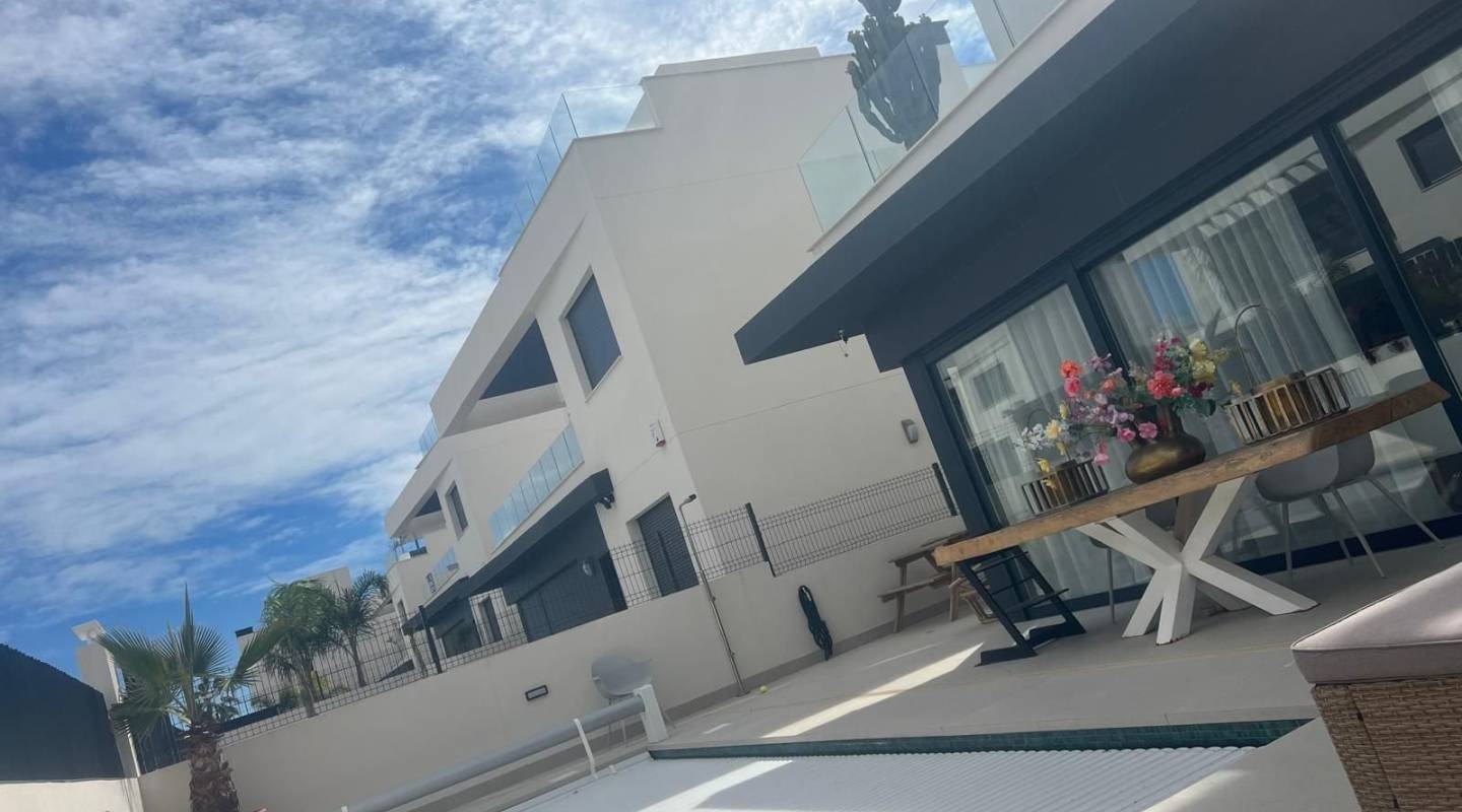 Resale - Detached Villa - Algorfa - Alicante