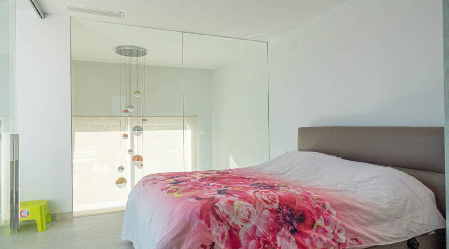 Resale - Villa  - La Finca Golf - Alicante