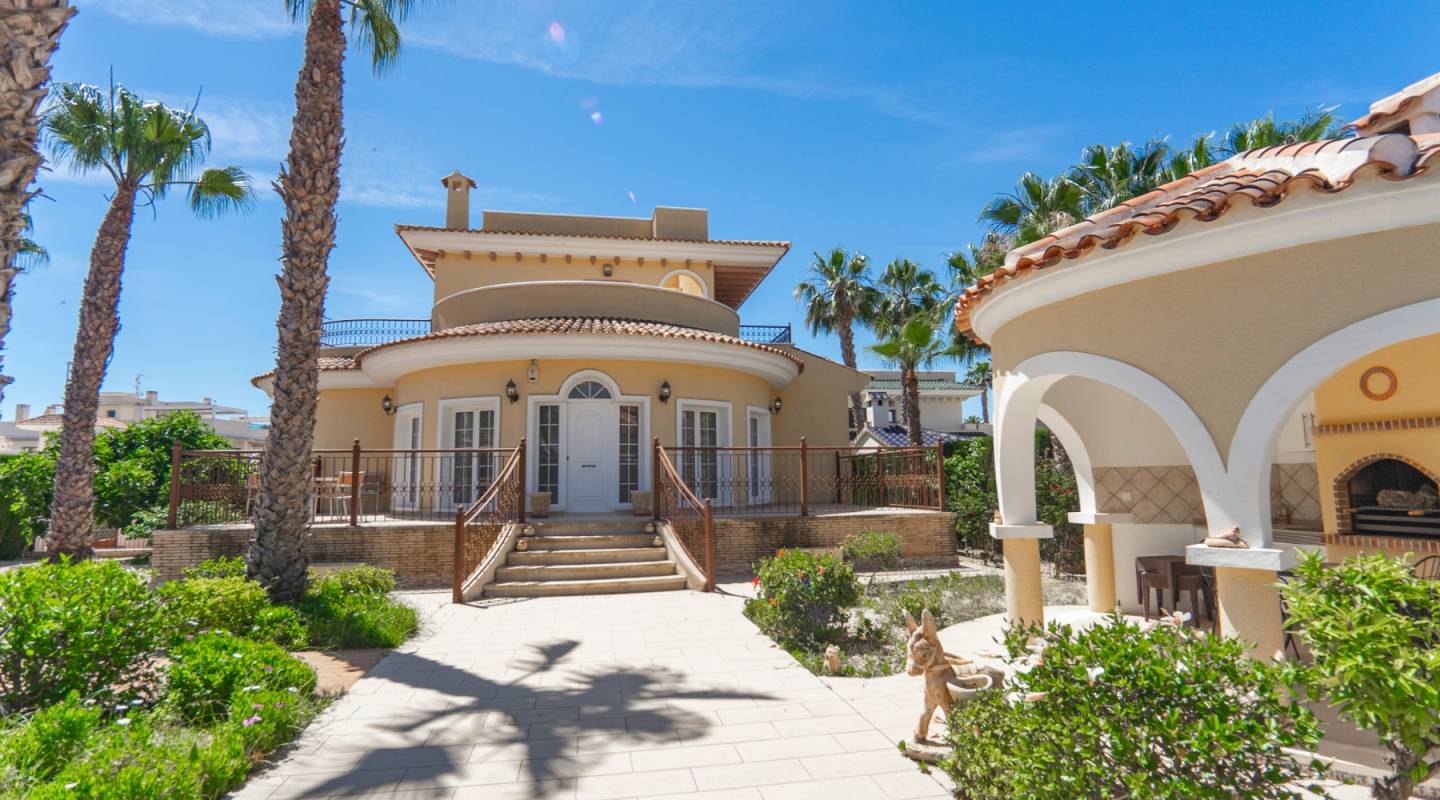 Återförsäljning - Villa - Ciudad Quesada - Dona Pepa