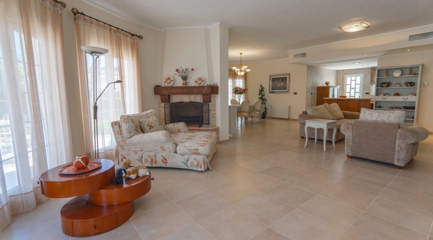 Återförsäljning - Villa - Ciudad Quesada - Dona Pepa