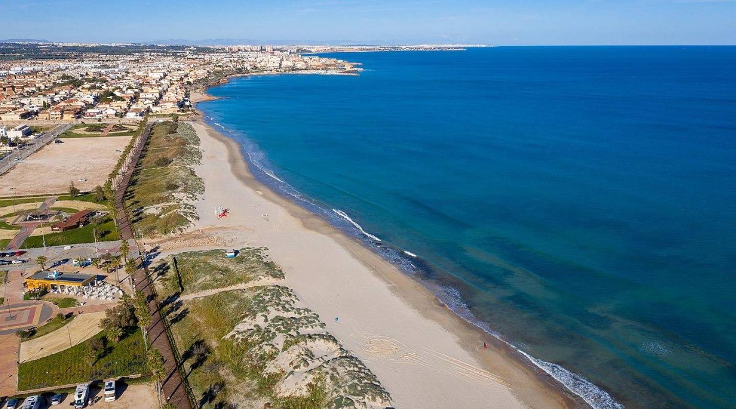 Nueva construcción  - Chalet - Pilar de La Horadada - Pilar De La Horadada