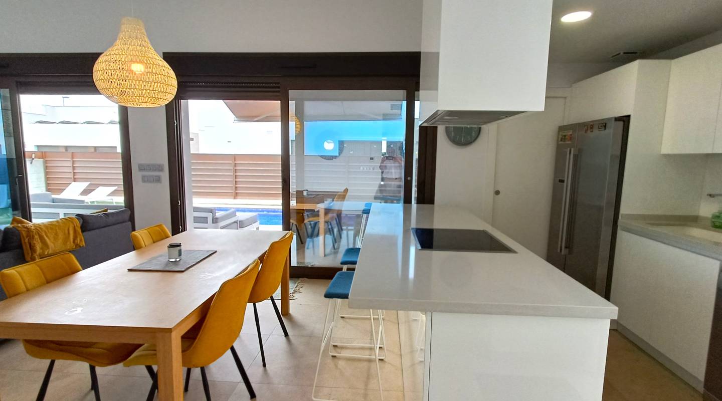 Resale - Villa  - Vista Bella Golf - VISTABELLA GOLF