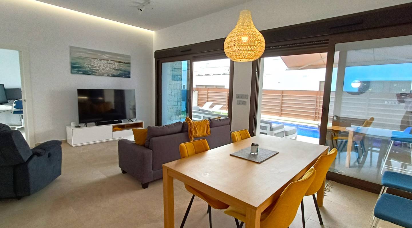 Resale - Villa  - Vista Bella Golf - VISTABELLA GOLF