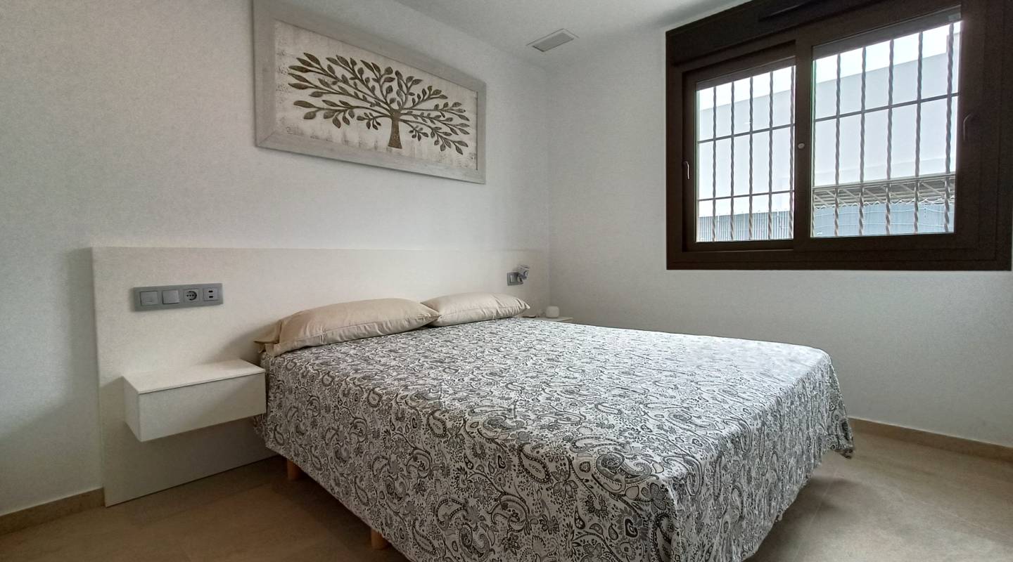 Resale - Villa  - Vista Bella Golf - VISTABELLA GOLF