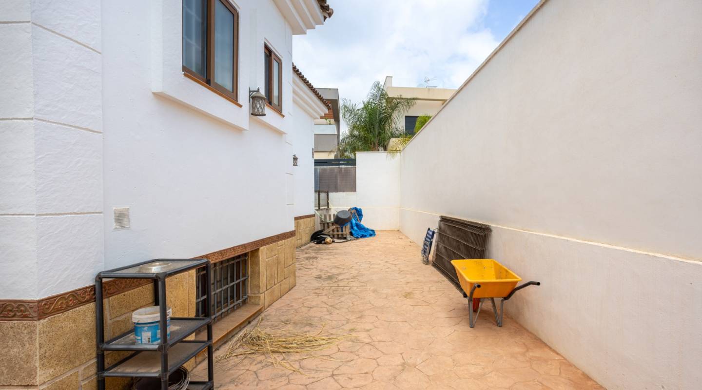 Resale - Detached Villa - Los Montesinos