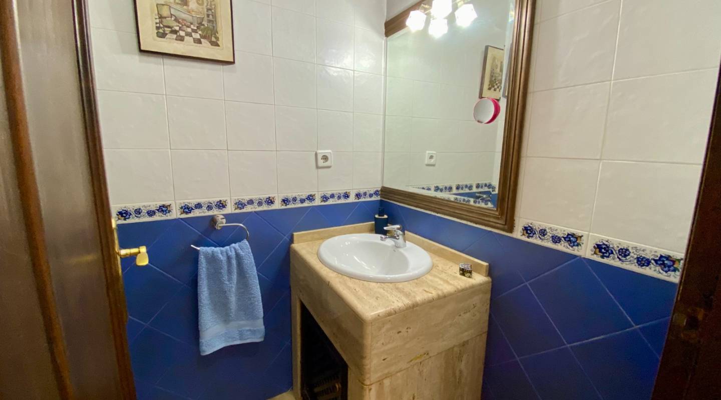 Resale - Villa  - Algorfa - Alicante