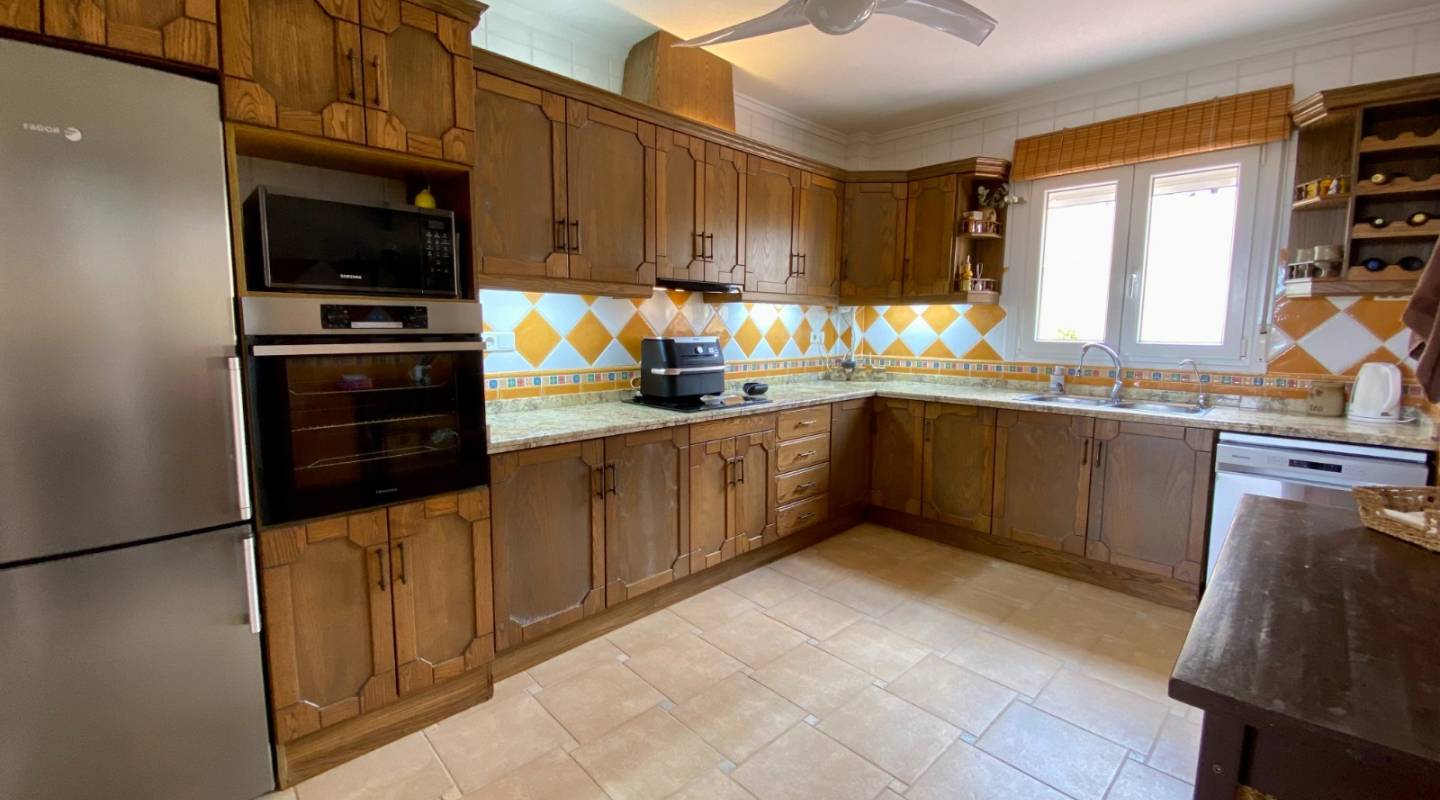 Resale - Villa  - Algorfa - Alicante