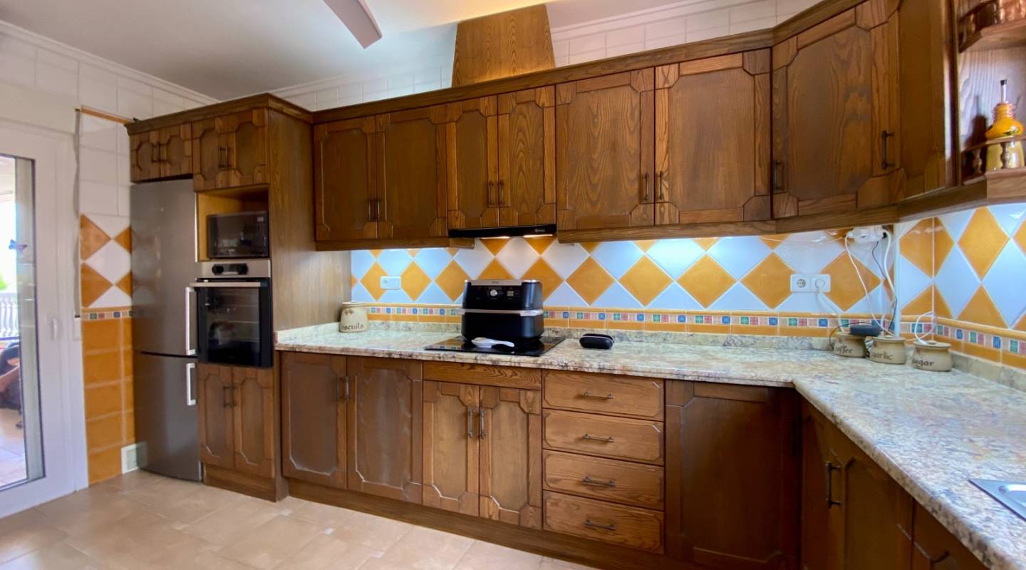 Resale - Villa  - Algorfa - Alicante