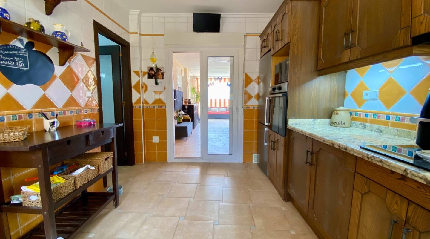 Resale - Villa  - Algorfa - Alicante