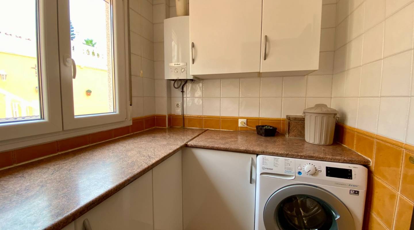 Resale - Villa  - Algorfa - Alicante