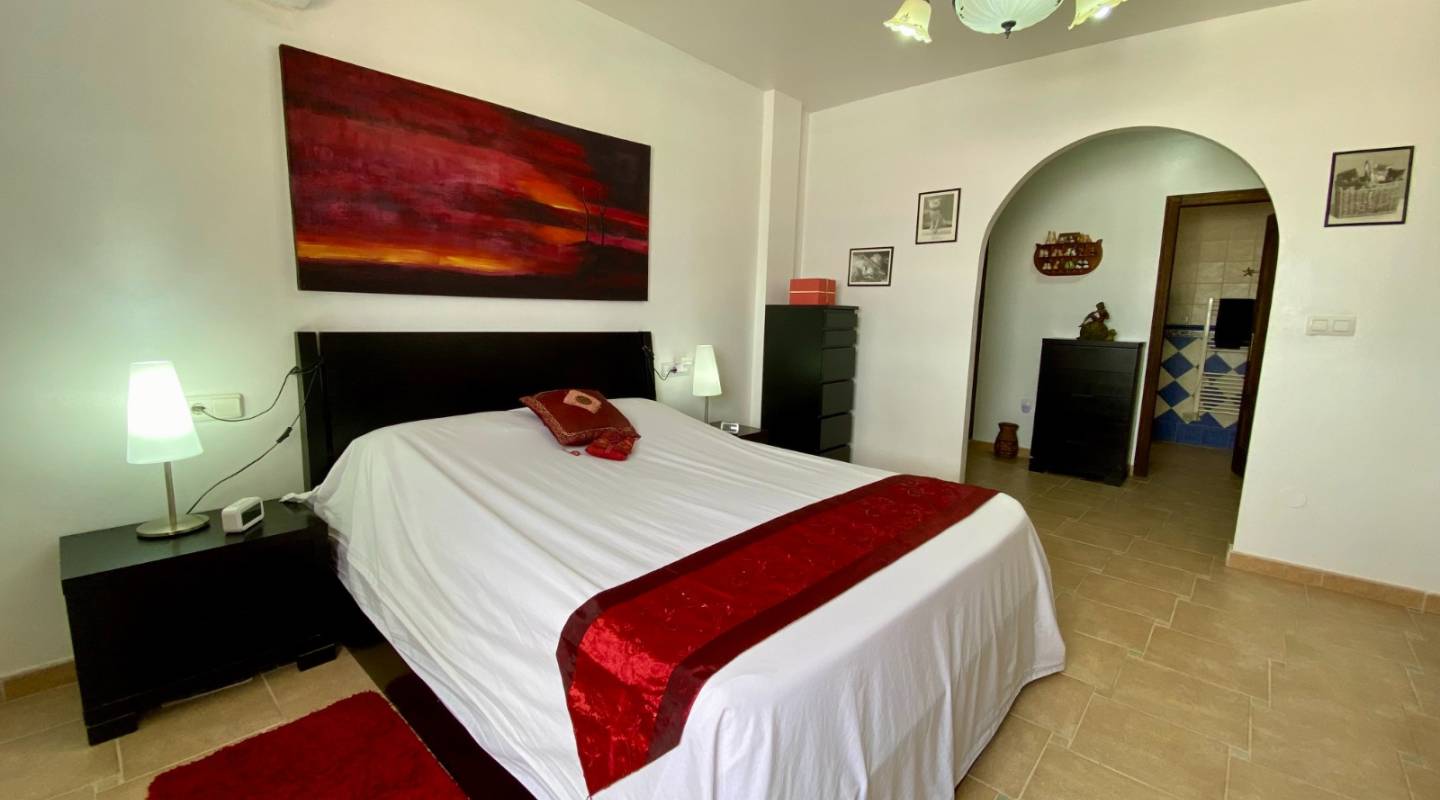 Resale - Villa  - Algorfa - Alicante