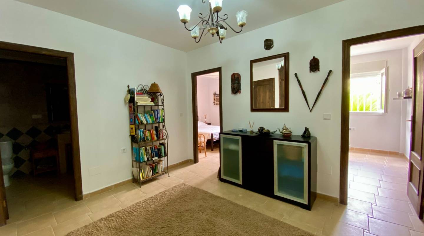 Resale - Villa  - Algorfa - Alicante