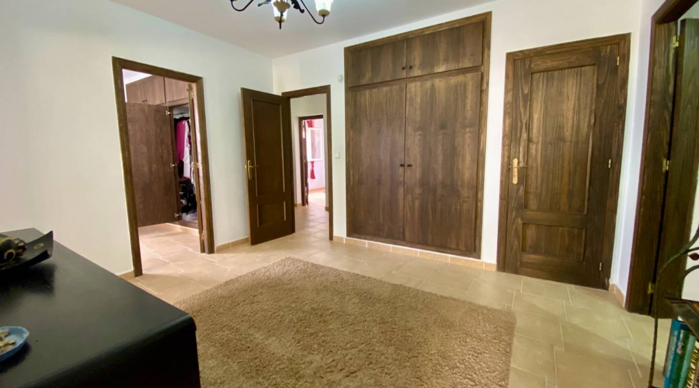 Resale - Villa  - Algorfa - Alicante