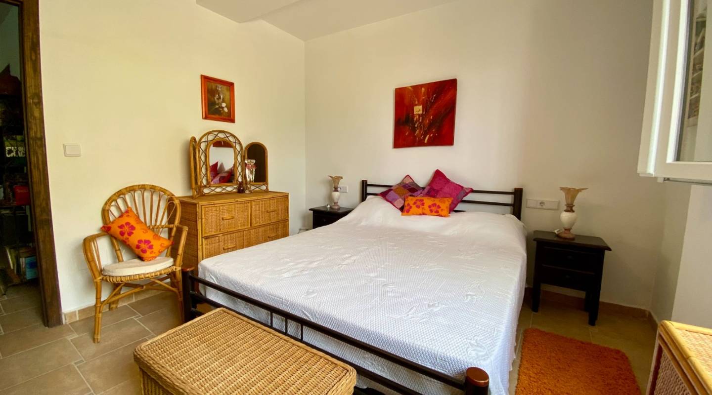 Resale - Villa  - Algorfa - Alicante