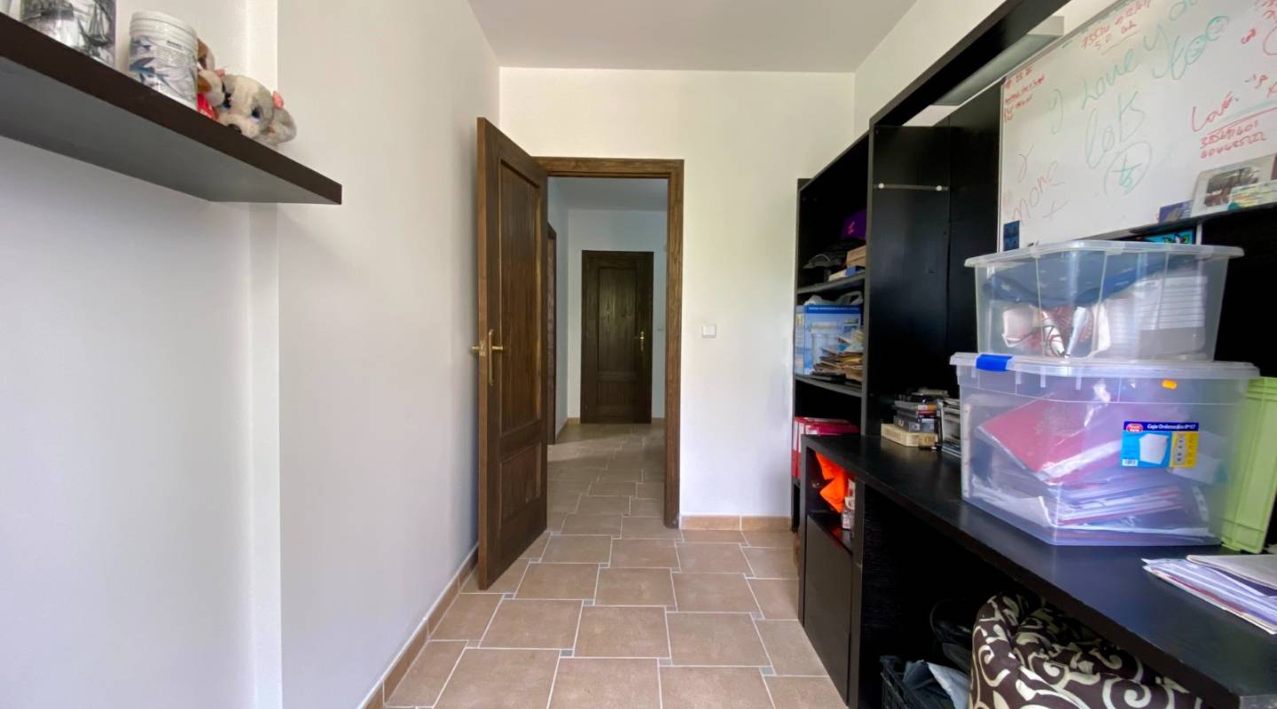 Resale - Villa  - Algorfa - Alicante
