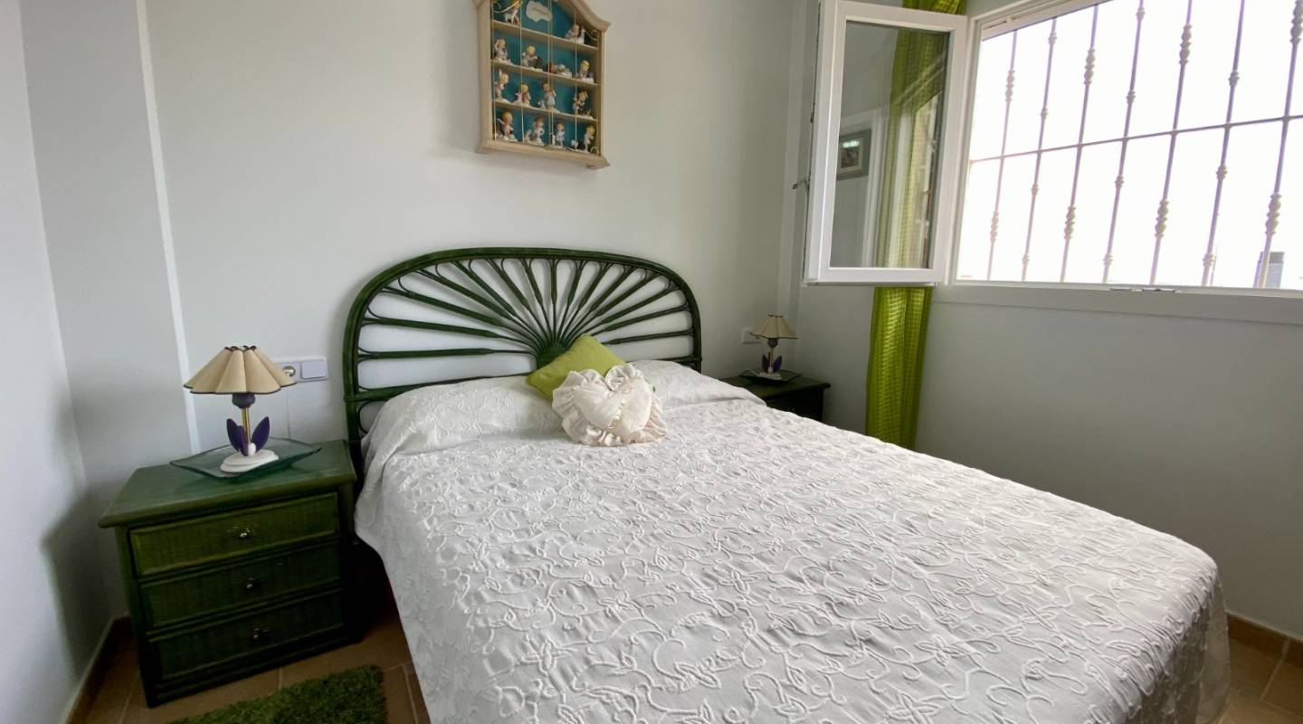 Resale - Villa  - Algorfa - Alicante